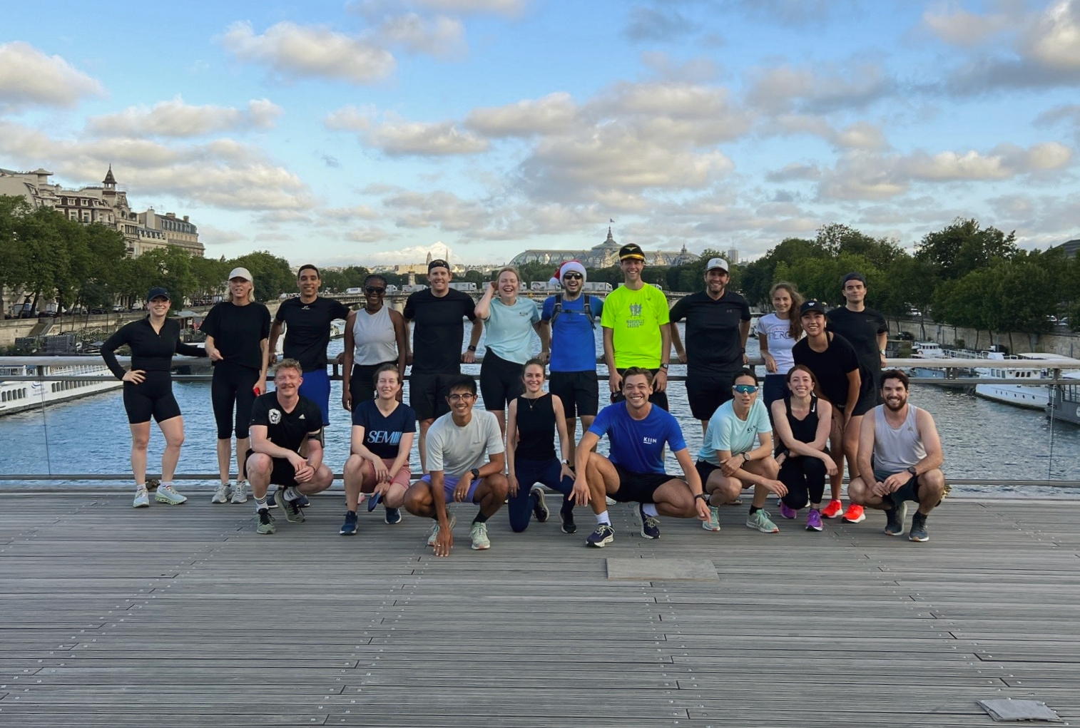 KIIN RUN CLUB crew picture