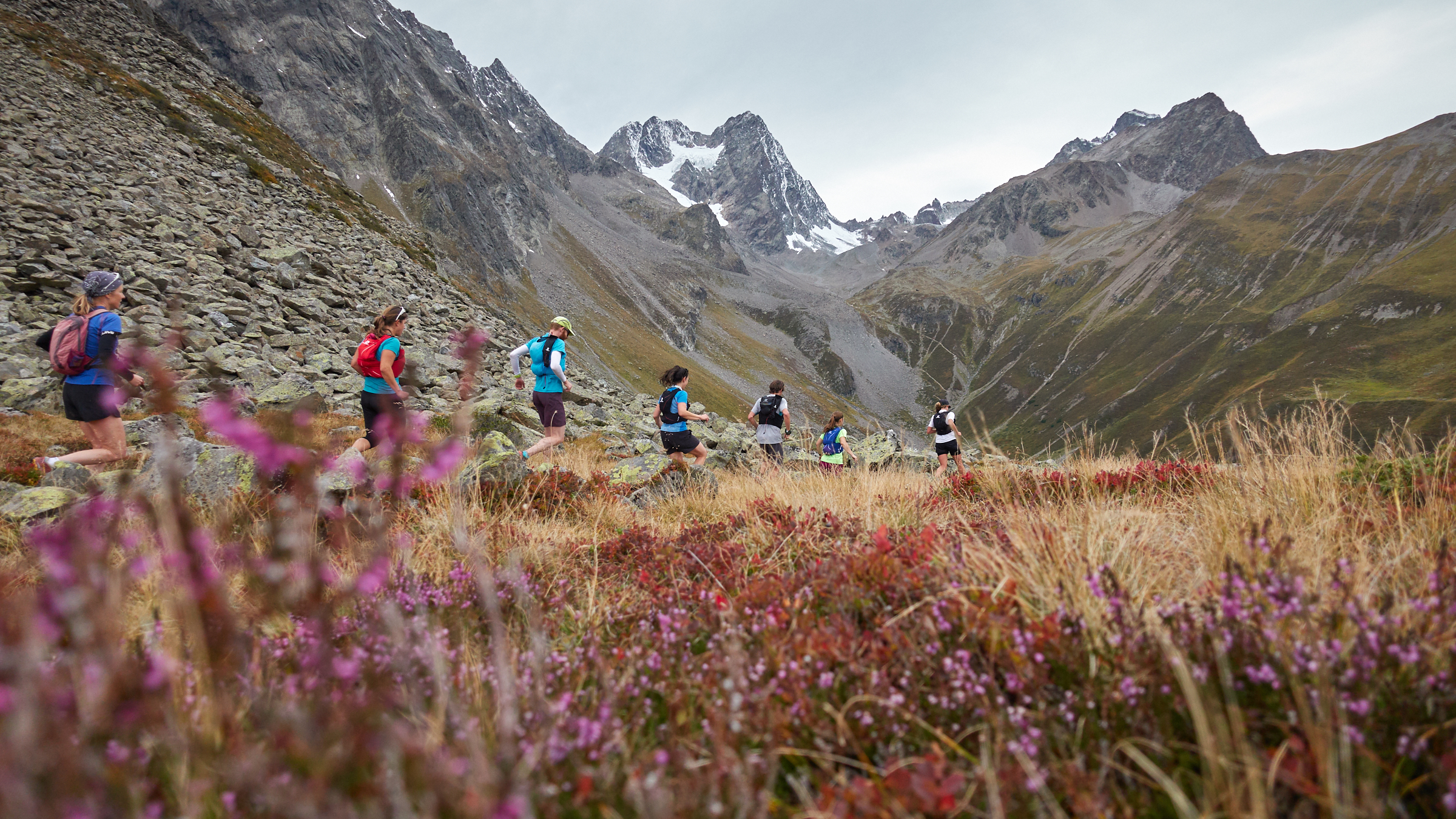 Trail Maniacs Zurich crew picture